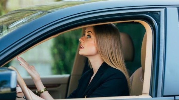 明明很認(rèn)真的做保養(yǎng)，可汽車車窗玻璃還是有吱吱聲？